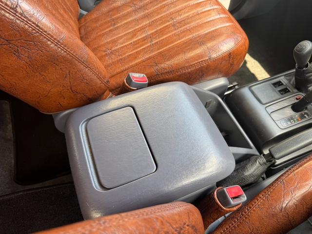 ランドクルーザープラド ＴＸ　ＮＯＸ－ＰＭ適合／丸目変換／ターボタイマー／ＥＴＣ／茶シートカバー／ディーゼル適合車／証明書付／Ｔベルト交換履歴有（16枚目）