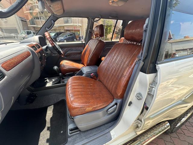 ランドクルーザープラド ＴＸ　ＮＯＸ－ＰＭ適合／丸目変換／ターボタイマー／ＥＴＣ／茶シートカバー／ディーゼル適合車／証明書付／Ｔベルト交換履歴有（23枚目）