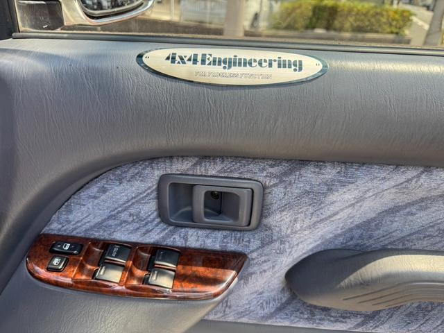 ランドクルーザープラド ＴＸ　ＮＯＸ－ＰＭ適合／丸目変換／ターボタイマー／ＥＴＣ／茶シートカバー／ディーゼル適合車／証明書付／Ｔベルト交換履歴有（28枚目）