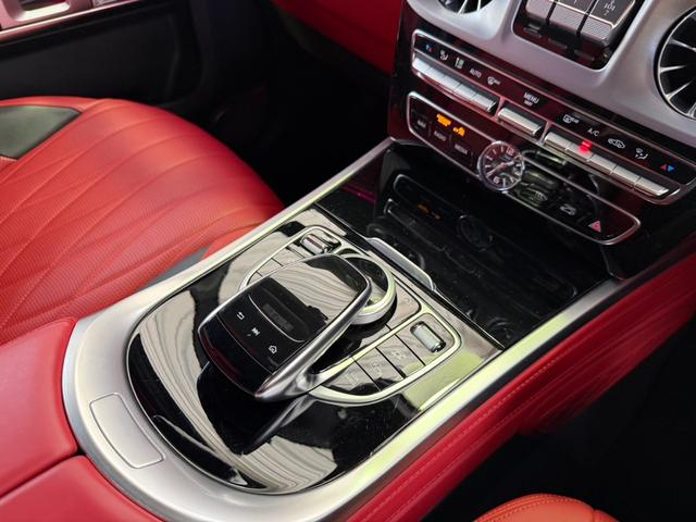 Ｇクラス Ｇ６３　ＡＭＧレザーエクスクルーシブパッケージ　赤本革シート／３６０°ドラレコ／レーダー探知機／ＴＶキャンセラー（13枚目）