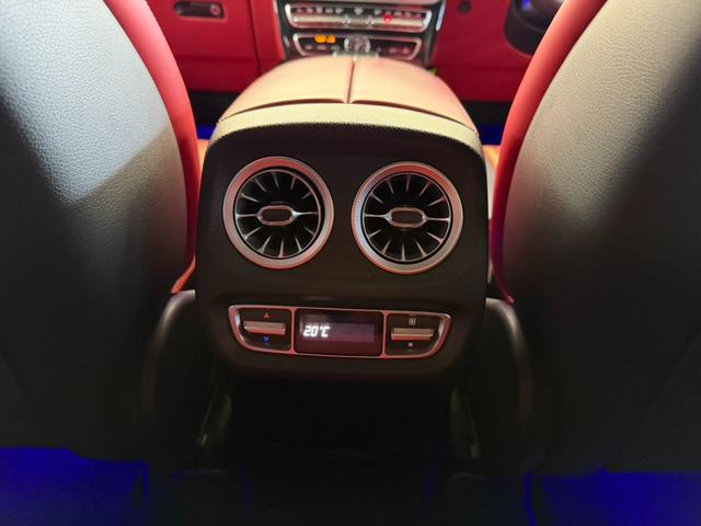 Ｇクラス Ｇ６３　ＡＭＧレザーエクスクルーシブパッケージ　赤本革シート／３６０°ドラレコ／レーダー探知機／ＴＶキャンセラー（26枚目）