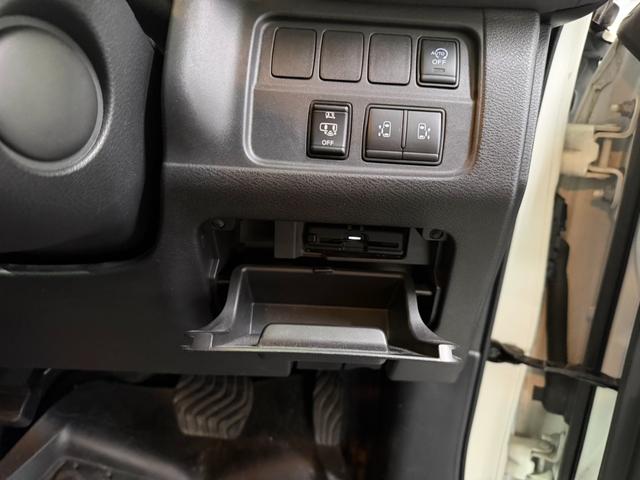 セレナ ハイウェイスターV セーフティパック/純正9型ナビ/ETC(10枚目)