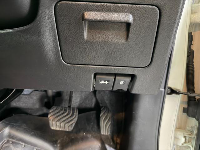 セレナ ハイウェイスターV セーフティパック/純正9型ナビ/ETC(11枚目)