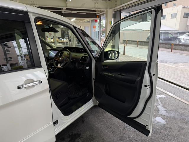 セレナ ハイウェイスターV セーフティパック/純正9型ナビ/ETC(32枚目)