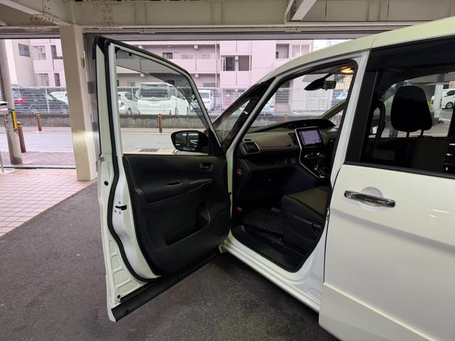 セレナ ハイウェイスターV セーフティパック/純正9型ナビ/ETC(34枚目)