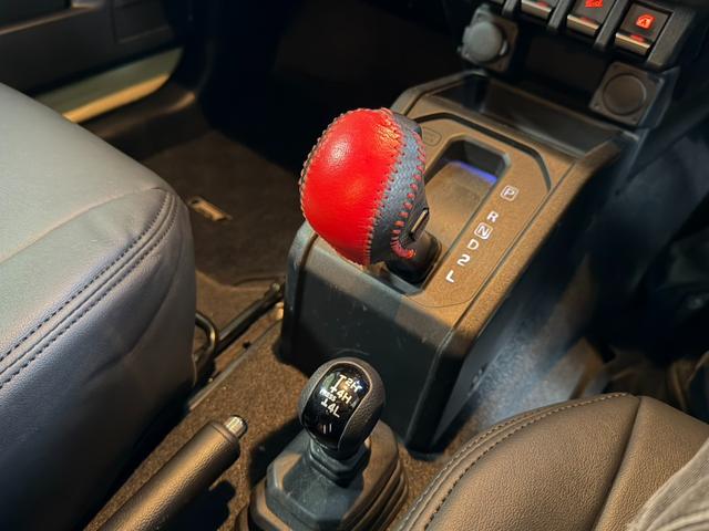 ジムニー ＸＣ　ゲレンデ仕様　ＤＡＭＤ　ＬｉｔｔｌｅＧ　コンプリート／革調シート／フルセグナビ／バックカメラ／ＥＴＣ／ワンオーナー（13枚目）