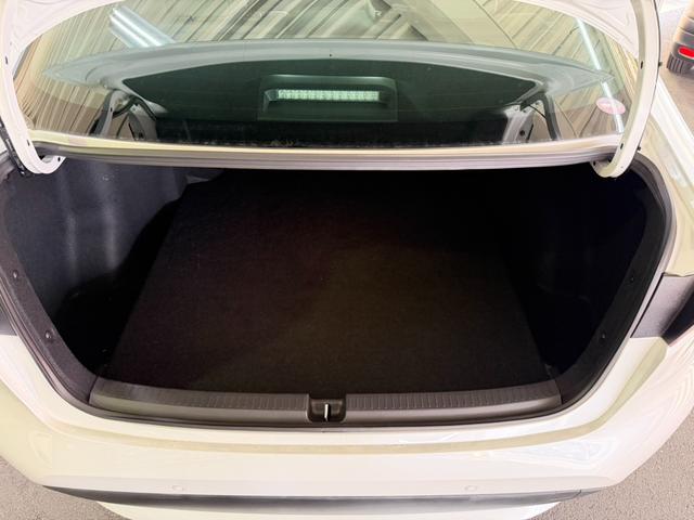 カローラ ハイブリッド　ダブルバイビー　ワンオーナー／純正ナビ／ａｐｐｌｅｃａｒｐｌａｙ／ドラレコ／走行中視聴可／ハーフレザーシート／ＥＴＣ（29枚目）