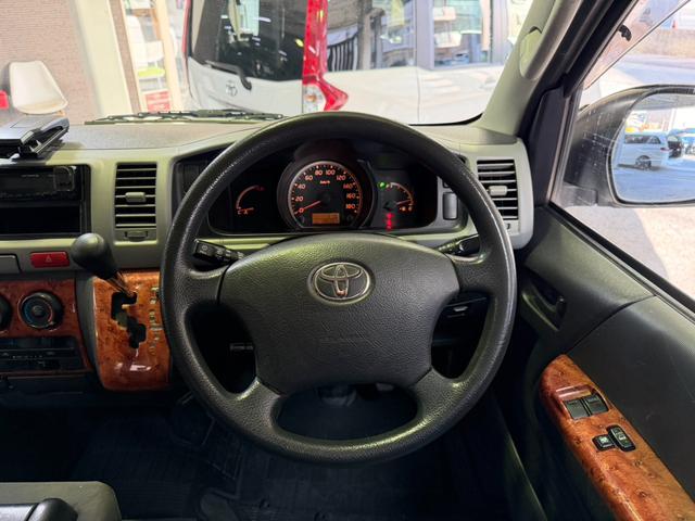 ハイエースバン ロングDX GLパッケージ 4型ルック/9人乗り/ワンオーナー/ETC/ブラックヘッドライト/フェイスチェンジ(3枚目)