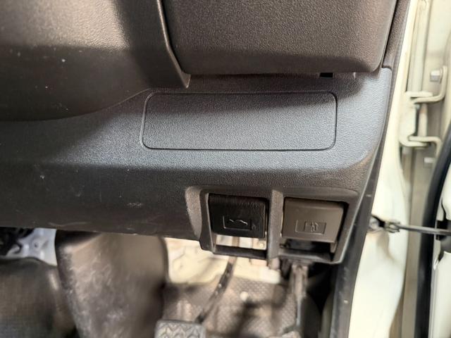 ハイエースバン ロングDX GLパッケージ 4型ルック/9人乗り/ワンオーナー/ETC/ブラックヘッドライト/フェイスチェンジ(7枚目)