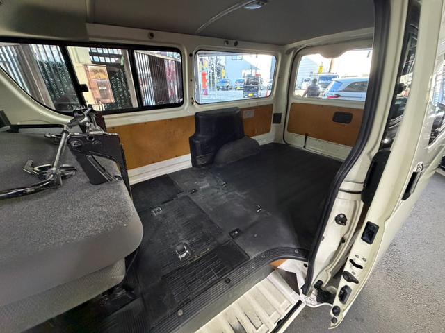 ハイエースバン ロングDX GLパッケージ 4型ルック/9人乗り/ワンオーナー/ETC/ブラックヘッドライト/フェイスチェンジ(22枚目)
