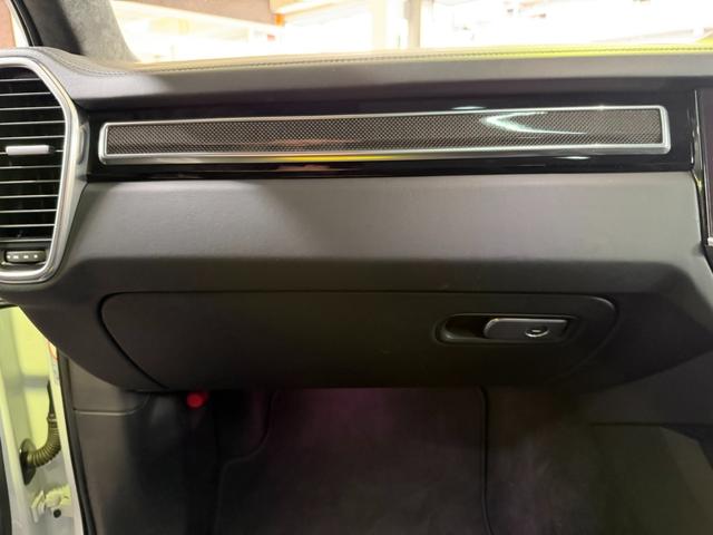 カイエン ＧＴＳ　ＧＴＳ（５名）ＴＶチューナー／ＤＶＤ／ワンオーナー／前後ドラレコ／アルパインマルチメディアチェンジャー／ＡＶインターフェイス（21枚目）