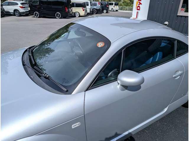 ＴＴクーペ １．８Ｔ　Ｓライン　特別限定車　ユーザーダイレクト販売車／１．８ターボＳラインリミテッド／ブルー革シート／室内屋根ルーフライニング新品張替済／純正１８インチアルミ／ステアシフト／シートヒーター／大型リヤスポイラー／アドバンスキー２個（4枚目）