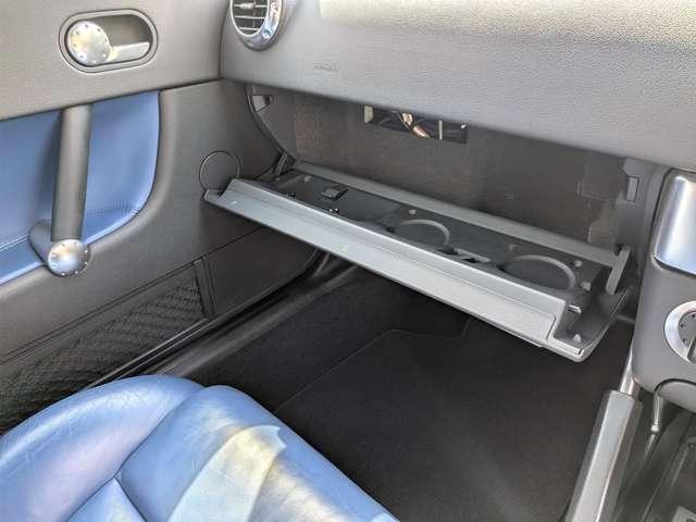 ＴＴクーペ １．８Ｔ　Ｓライン　特別限定車　ユーザーダイレクト販売車／１．８ターボＳラインリミテッド／ブルー革シート／室内屋根ルーフライニング新品張替済／純正１８インチアルミ／ステアシフト／シートヒーター／大型リヤスポイラー／アドバンスキー２個（34枚目）