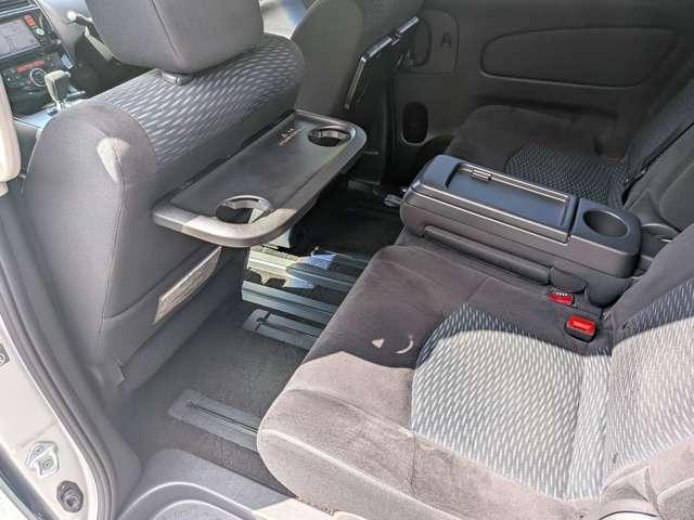 セレナ ２０Ｘ　Ｓ－ハイブリッド　８人乗り／スマートキー／ナビ地デジバックカメラ／パワースライドドア／社外アルミ／オートクルーズコントロール／ＥＴＣ／プライバシーガラス／レーンディパーチャーアラート／アイドリングストップ（26枚目）