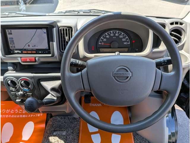 ＮＶ１００クリッパーバン ＧＸ　ハイルーフ　ハイルーフＧＸグレード車高調／ブリッツ製／純正ＳＤナビ地デジ／ローダウン／車高ご希望／キーレス／ＥＴＣ／ＵＳＢポート付き／リヤヒーター付き／リヤカーフィルム付き／オーバーヘッドコンソール付（14枚目）
