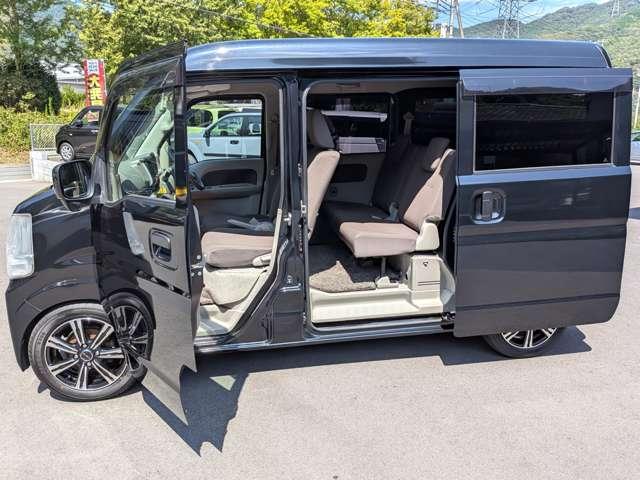 ＮＶ１００クリッパーバン ＧＸ　ハイルーフ　ハイルーフＧＸグレード車高調／ブリッツ製／純正ＳＤナビ地デジ／ローダウン／車高ご希望／キーレス／ＥＴＣ／ＵＳＢポート付き／リヤヒーター付き／リヤカーフィルム付き／オーバーヘッドコンソール付（23枚目）