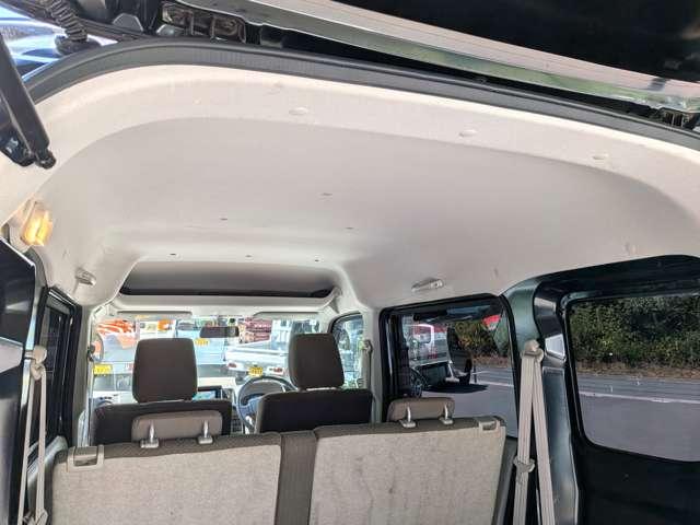 ＮＶ１００クリッパーバン ＧＸ　ハイルーフ　ハイルーフＧＸグレード車高調／ブリッツ製／純正ＳＤナビ地デジ／ローダウン／車高ご希望／キーレス／ＥＴＣ／ＵＳＢポート付き／リヤヒーター付き／リヤカーフィルム付き／オーバーヘッドコンソール付（25枚目）