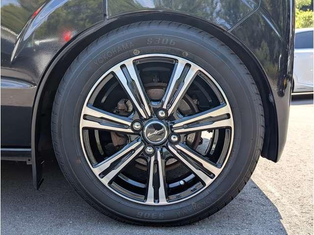 ＮＶ１００クリッパーバン ＧＸ　ハイルーフ　ハイルーフＧＸグレード車高調／ブリッツ製／純正ＳＤナビ地デジ／ローダウン／車高ご希望／キーレス／ＥＴＣ／ＵＳＢポート付き／リヤヒーター付き／リヤカーフィルム付き／オーバーヘッドコンソール付（30枚目）