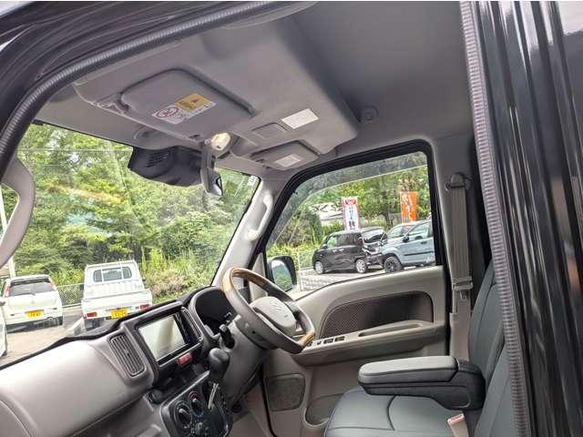 エブリイ ジョインターボ　ハイルーフ　４ＷＤ　ライトカスタム／当店デモカー社外品数点付／ローダウン／黒革調シート／１４ＲＸ－２アルミ／ワイドナビ地デジ／ＬＥＤ／ＹＯＫＯＨＡＭＡラジアルＳ３０６タイヤ／オプション４０万付き／リヤスポイラー／ダッシュ（25枚目）