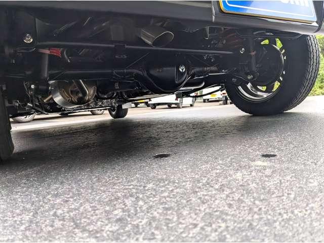 エブリイ ジョインターボ　ハイルーフ　４ＷＤ　ライトカスタム／当店デモカー社外品数点付／ローダウン／黒革調シート／１４ＲＸ－２アルミ／ワイドナビ地デジ／ＬＥＤ／ＹＯＫＯＨＡＭＡラジアルＳ３０６タイヤ／オプション４０万付き／リヤスポイラー／ダッシュ（35枚目）