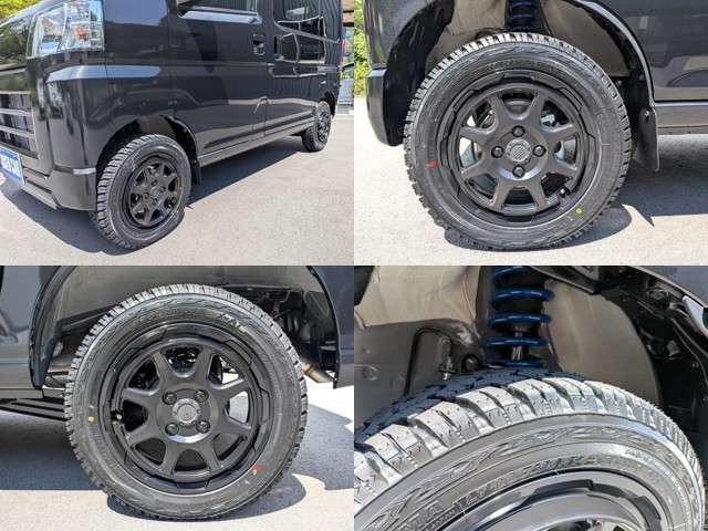 ハイゼットカーゴ クルーズターボ　４ＷＤ　ライトカスタム／ワイドナビ／リフトアップ／社外Ｗｅｄｓ１４ＭＵＤブラックアルミ／ＹＯＫＯＨＡＭＡジオランダーオールテレーンタイヤ／オプション４１万付き／オールＬＥＤ／リヤスポイラー／ジュータンマット／（8枚目）