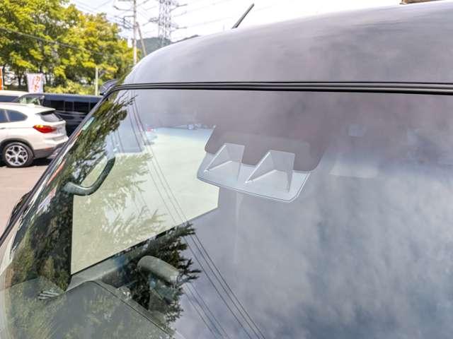 ハイゼットカーゴ クルーズターボ　４ＷＤ　ライトカスタム／ワイドナビ／リフトアップ／社外Ｗｅｄｓ１４ＭＵＤブラックアルミ／ＹＯＫＯＨＡＭＡジオランダーオールテレーンタイヤ／オプション４１万付き／オールＬＥＤ／リヤスポイラー／ジュータンマット／（14枚目）