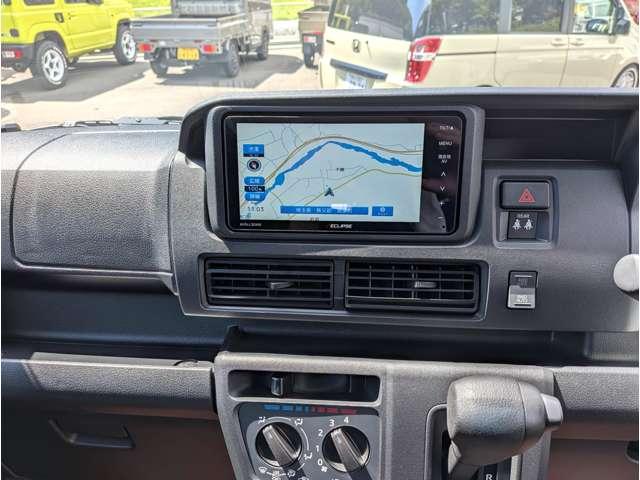 ハイゼットカーゴ クルーズターボ　４ＷＤ　ライトカスタム／ワイドナビ／リフトアップ／社外Ｗｅｄｓ１４ＭＵＤブラックアルミ／ＹＯＫＯＨＡＭＡジオランダーオールテレーンタイヤ／オプション４１万付き／オールＬＥＤ／リヤスポイラー／ジュータンマット／（16枚目）