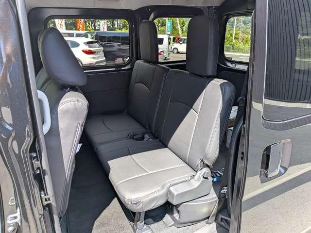 ハイゼットカーゴ クルーズターボ　４ＷＤ　ライトカスタム／ワイドナビ／リフトアップ／社外Ｗｅｄｓ１４ＭＵＤブラックアルミ／ＹＯＫＯＨＡＭＡジオランダーオールテレーンタイヤ／オプション４１万付き／オールＬＥＤ／リヤスポイラー／ジュータンマット／（26枚目）