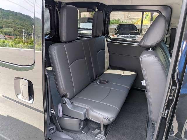 ハイゼットカーゴ クルーズターボ　４ＷＤ　ライトカスタム／ワイドナビ／リフトアップ／社外Ｗｅｄｓ１４ＭＵＤブラックアルミ／ＹＯＫＯＨＡＭＡジオランダーオールテレーンタイヤ／オプション４１万付き／オールＬＥＤ／リヤスポイラー／ジュータンマット／（27枚目）