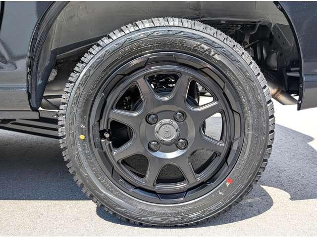 ハイゼットカーゴ クルーズターボ　４ＷＤ　ライトカスタム／ワイドナビ／リフトアップ／社外Ｗｅｄｓ１４ＭＵＤブラックアルミ／ＹＯＫＯＨＡＭＡジオランダーオールテレーンタイヤ／オプション４１万付き／オールＬＥＤ／リヤスポイラー／ジュータンマット／（35枚目）