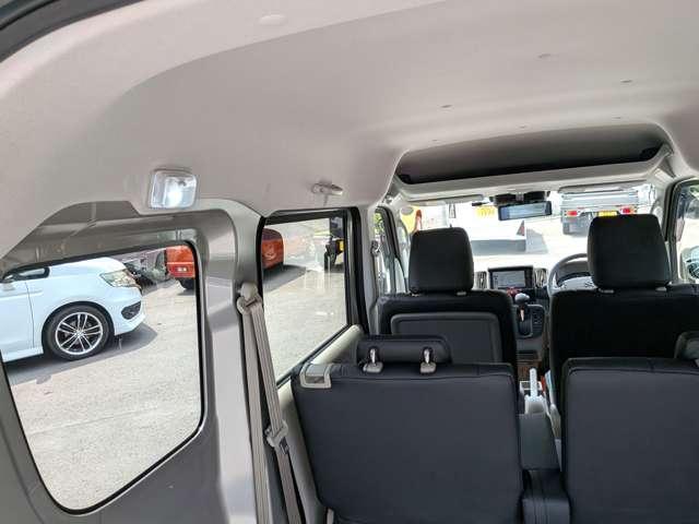 エブリイ ジョインターボ　ハイルーフ　４ＷＤ　リフトＵＰ／黒革調シート／１４ＭＵＤアルミ／ＬＥＤ／ライトカスタム／ワイドナビ／ＹＯＫＯＨＡＭＡジオランダーオールテレーンタイヤ／オプション４０万付き／オールＬＥＤ／リヤスポイラー／ジュータンマット／（21枚目）