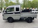 スーパーキャリイ Ｘリミテッド　３方開　４ＷＤ　Ｒ７／３月車／ライトカスタム４ＷＤ／５速／ＭＵＤバーンブラックアルミ／ＬＥＤライト＆ＬＥＤフォグ／横浜ジオランダーＫＴタイヤ／スズキセーフティサポート／キーレスエントリー／切替式４ＷＤ（8枚目）