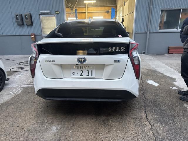 プリウス S(3枚目)