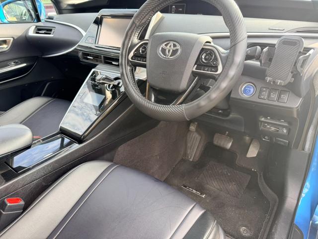 MIRAI ベースグレード ナビ フルセグ レーダークルーズ シートヒーター 安全性能 水素自動車 後部座席シートヒーター 運転席パワーシート(3枚目)