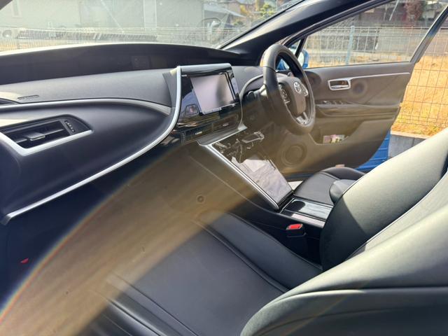 MIRAI ベースグレード ナビ フルセグ レーダークルーズ シートヒーター 安全性能 水素自動車 後部座席シートヒーター 運転席パワーシート(5枚目)