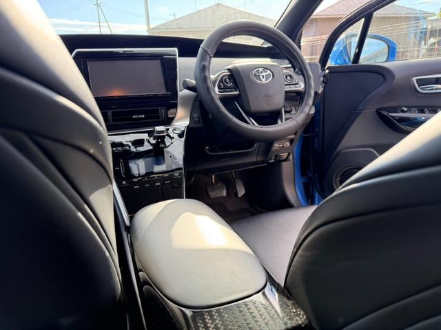 MIRAI ベースグレード ナビ フルセグ レーダークルーズ シートヒーター 安全性能 水素自動車 後部座席シートヒーター 運転席パワーシート(11枚目)