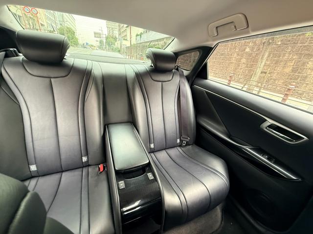 MIRAI ベースグレード ナビ フルセグ レーダークルーズ シートヒーター 安全性能 水素自動車 後部座席シートヒーター 運転席パワーシート(13枚目)