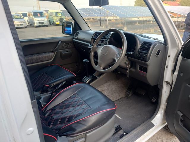 ジムニー ＸＣ　リフトアップ／社外オーディオ／社外アルミ／シートカバー／ＢＦグットリッチ／冬タイヤアルミ付き（11枚目）