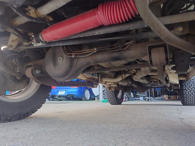 ジムニー ＸＣ　リフトアップ／社外オーディオ／社外アルミ／シートカバー／ＢＦグットリッチ／冬タイヤアルミ付き（21枚目）