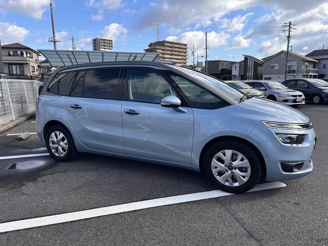 グランドＣ４ ピカソ セダクション　メモリーナビ　フルセグＴＶ　アラウンドビューモニター　スマートキー　ガラスルーフ　パドルシフト　クルーズコントロール　ＥＴＣ（6枚目）