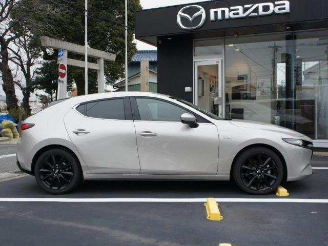 マツダ ＭＡＺＤＡ３ファストバック