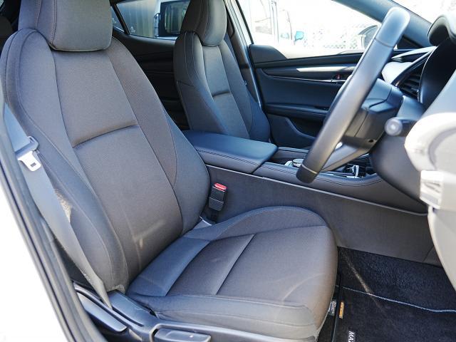 ＭＡＺＤＡ３ファストバック １５Ｓツーリング　衝突被害軽減システム　アダプティブクルーズコントロール　全周囲カメラ　オートマチックハイビーム　バックカメラ　オートライト　ＬＥＤヘッドランプ　ＥＴＣ　Ｂｌｕｅｔｏｏｔｈ（15枚目）