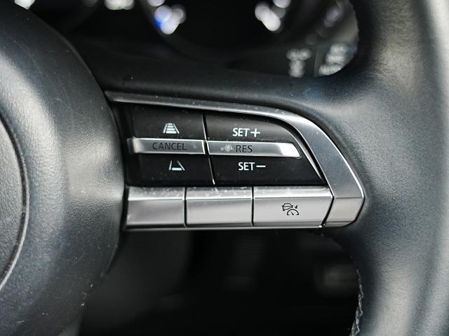 MAZDA3ファストバック 15Sツーリング 衝突被害軽減システム アダプティブクルーズコントロール 全周囲カメラ オートマチックハイビーム バックカメラ オートライト LEDヘッドランプ ETC Bluetooth(13枚目)