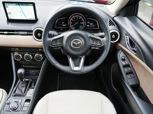 CX-3 15S アーバン ドレッサー 衝突被害軽減システム アダプティブクルーズコントロール 全周囲カメラ オートマチックハイビーム シートヒーター バックカメラ オートライト LEDヘッドランプ ETC Bluetooth(4枚目)