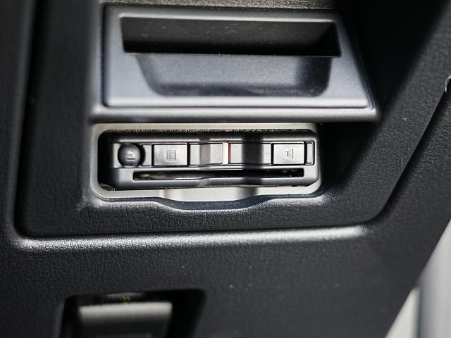 ＣＸ－６０ ２５Ｓ　エクスクルーシブモード　衝突被害軽減システム　アダプティブクルーズコントロール　全周囲カメラ　オートマチックハイビーム　４ＷＤ　革シート　電動シート　シートヒーター　バックカメラ　オートライト　ＬＥＤヘッドランプ（14枚目）