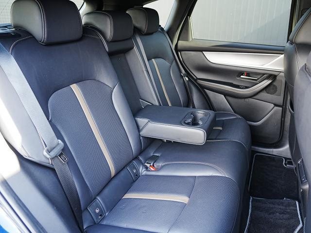 ＣＸ－６０ ２５Ｓ　エクスクルーシブモード　衝突被害軽減システム　アダプティブクルーズコントロール　全周囲カメラ　オートマチックハイビーム　４ＷＤ　革シート　電動シート　シートヒーター　バックカメラ　オートライト　ＬＥＤヘッドランプ（16枚目）