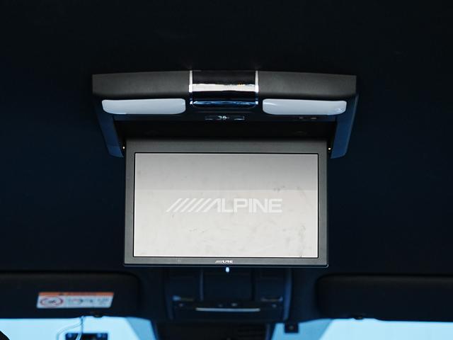 �t���b�v�_�E�����j�^�[�𑕔����Ă��܂��B�t���Z�O�s�u��c�u�c�Ȃǂ̉f�����f�B�A�����y���݂��������܂��B