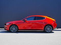 �ץ쥹�饤�������Ӥ������������̤Υ����ɥӥ塼������ȿ�ͤ�ʿ��αǤ���ߤ�ư����ɽ�����Ƥ��ޤ��� 3