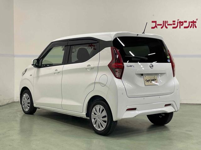 デイズ Ｂ　クリアランスソナー　衝突被害軽減システム　オートライト　キーレスエントリー　アイドリングストップ　電動格納ミラー　ベンチシート　ＣＶＴ　盗難防止システム　ＡＢＳ　ＥＳＣ　衝突安全ボディ　エアコン（11枚目）