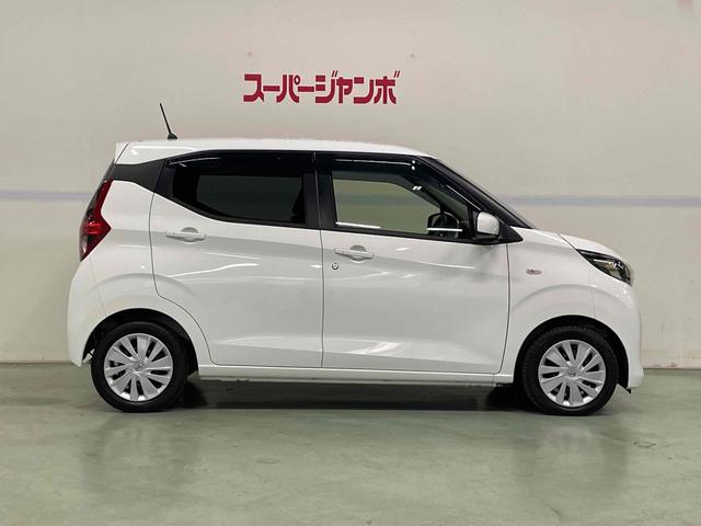 デイズ Ｂ　クリアランスソナー　衝突被害軽減システム　オートライト　キーレスエントリー　アイドリングストップ　電動格納ミラー　ベンチシート　ＣＶＴ　盗難防止システム　ＡＢＳ　ＥＳＣ　衝突安全ボディ　エアコン（12枚目）